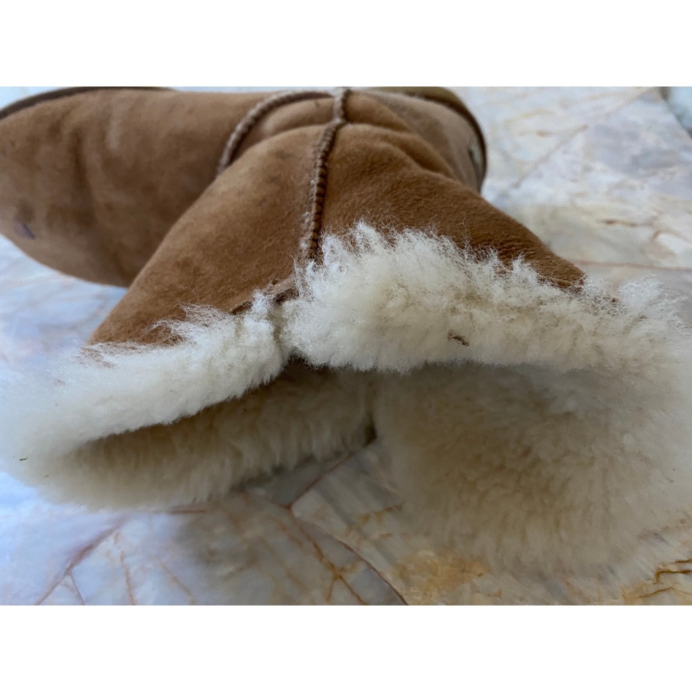 UGG Australia Bailey Button Chestnut Suede Shearling Boots Women Sz 8 - Picture 10 of 16